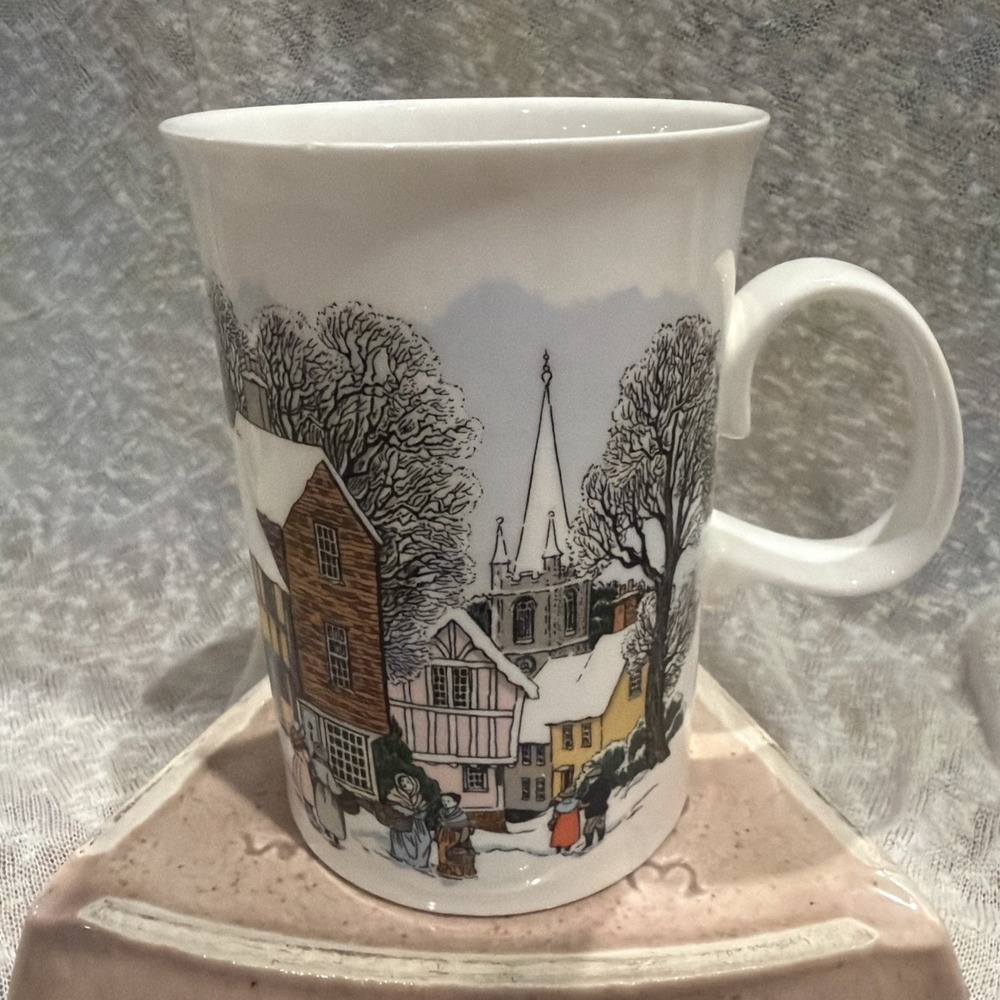 Dunoon Mug/Cup Christmas Past Sue Scullard Fine Bone China England Coffee Tea